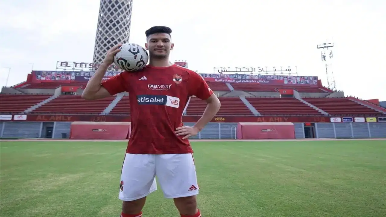 الأهلي يعلن تسعيرة أشرف داري في يناير وفشل انتقاله إلى الدنمارك 2025